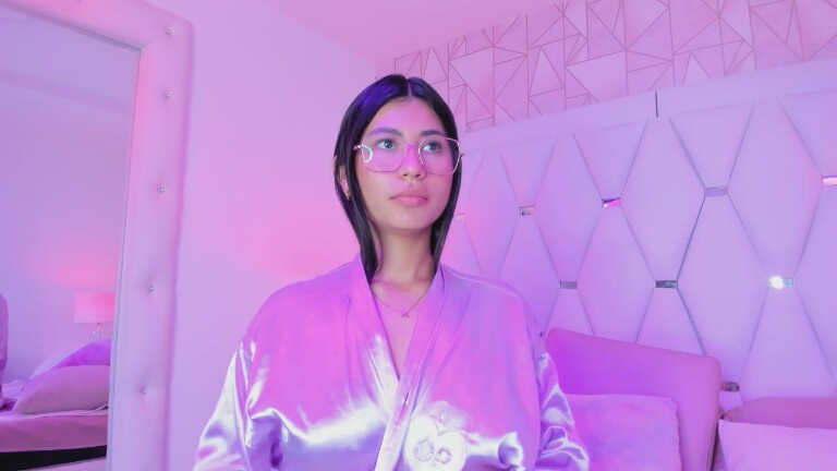 LylaKarl's Streamate show and profile