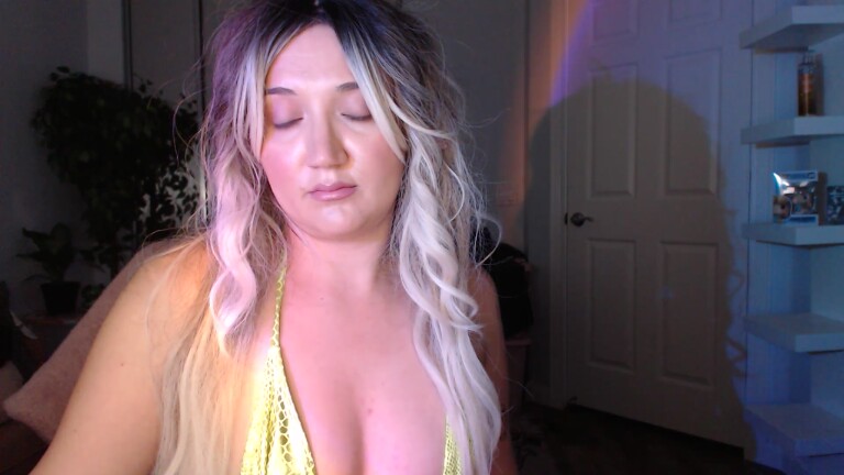 GoddessEmmy's Streamate show and profile