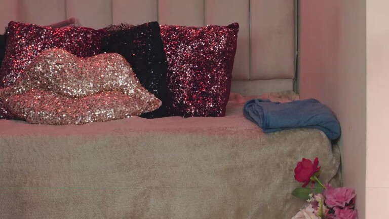 GIABONNETT's Streamate show and profile