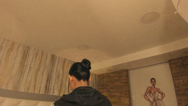 Sara_Hanniston's Streamate show and profile