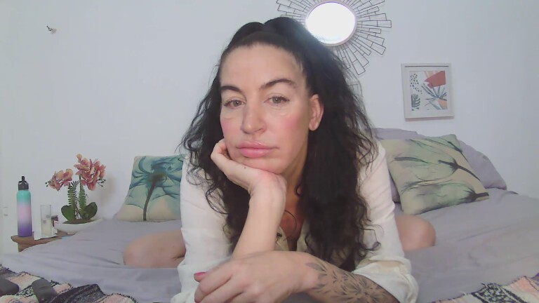 CharlieCarmen's Streamate show and profile