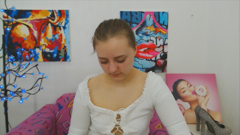 ArinaBelly's Streamate show and profile