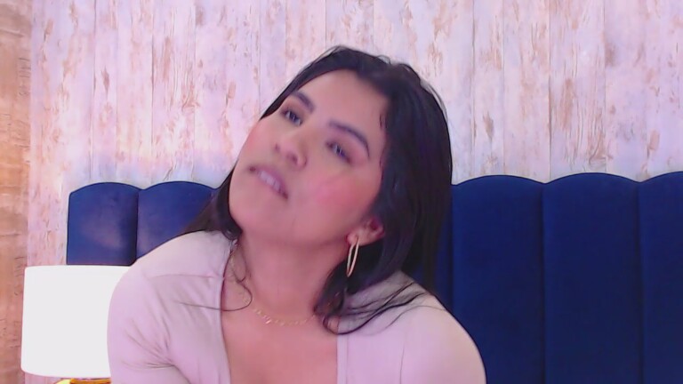 EmilyHunnter's Streamate show and profile