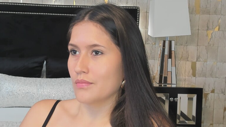 BrianaHunter69's Streamate show and profile