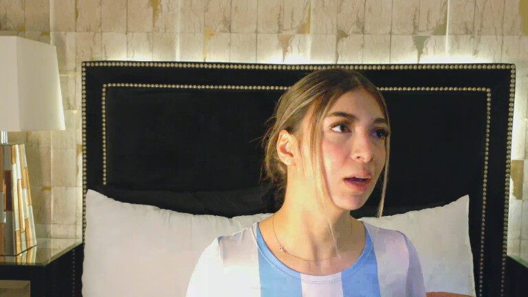 HollyLincon's Streamate show and profile