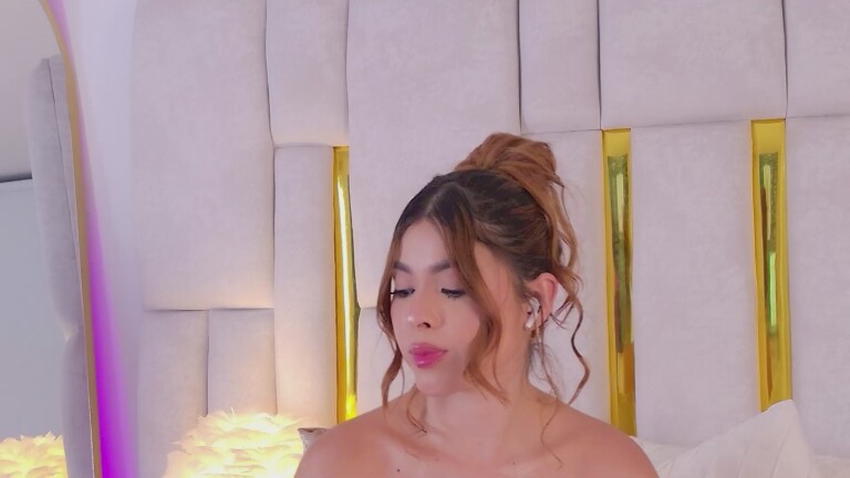 AngelaDiMartino's Streamate show and profile