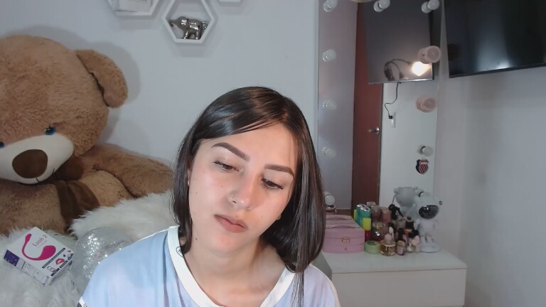 IsabellaSaenz's Streamate show and profile