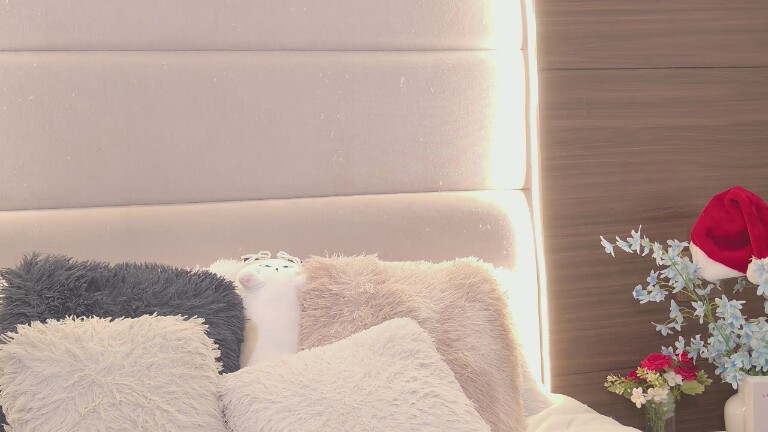 JazzeRusot's Streamate show and profile