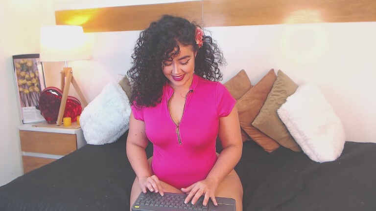 SeleneRisso's Streamate show and profile