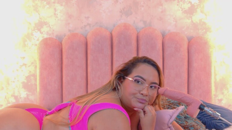 Mia_Laurent's Streamate show and profile