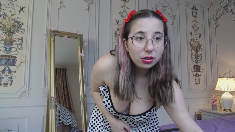 HAZELs's Streamate show and profile