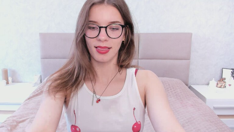 MYasmina's Streamate show and profile